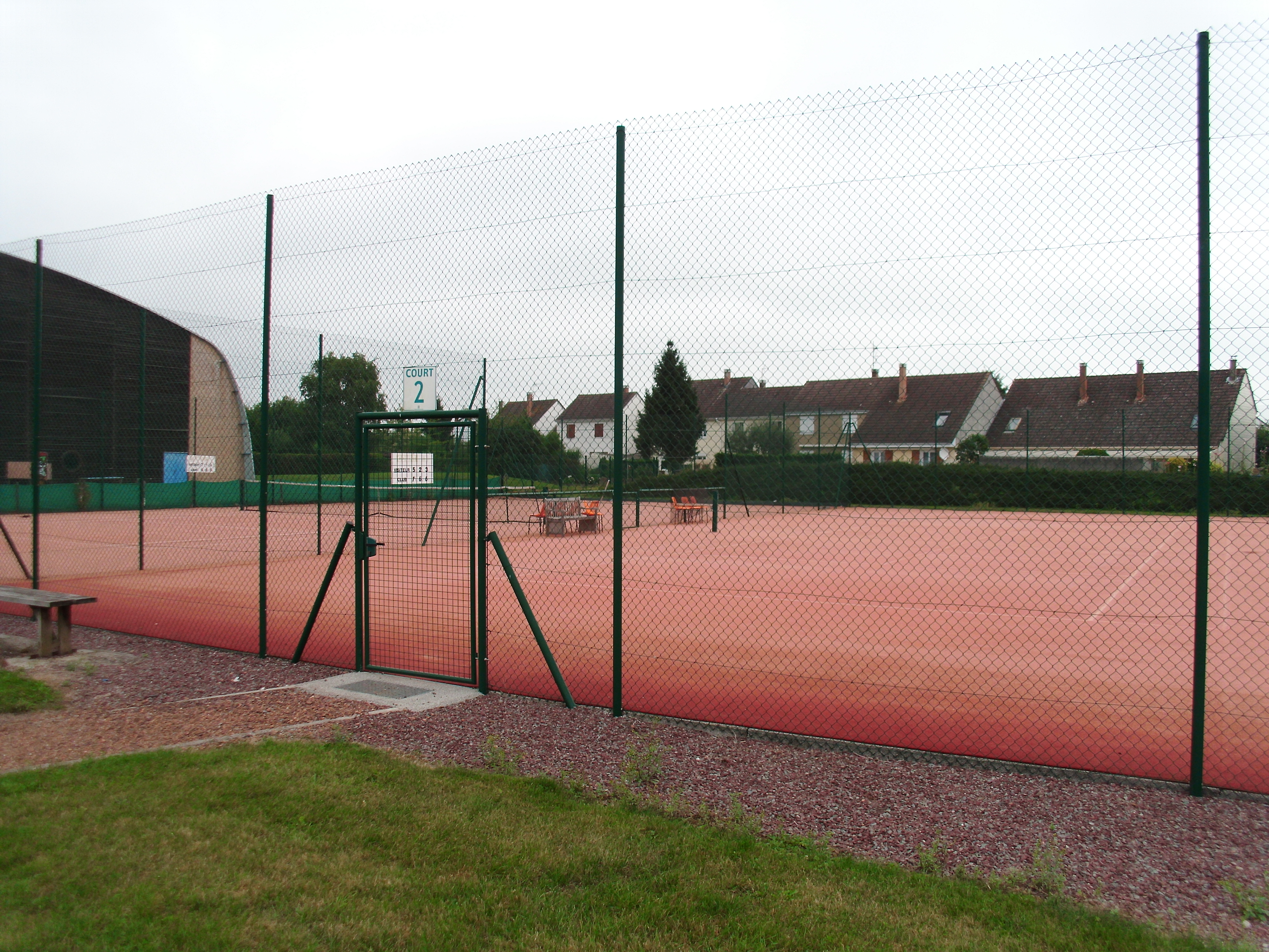 Courts de tennis extérieurs